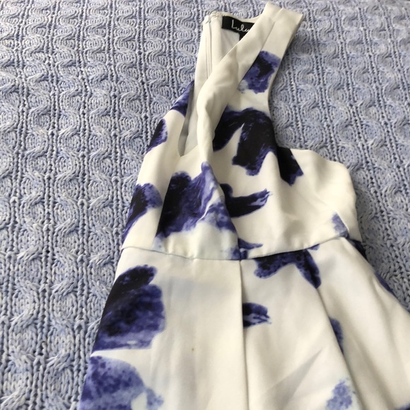 Lulu’s white and blue floral skater dress - Picture 3 of 3